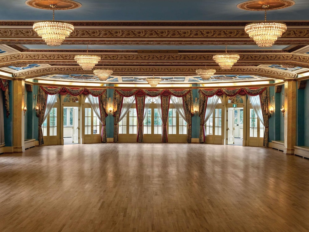 Fairmont Banff Springs 44/50