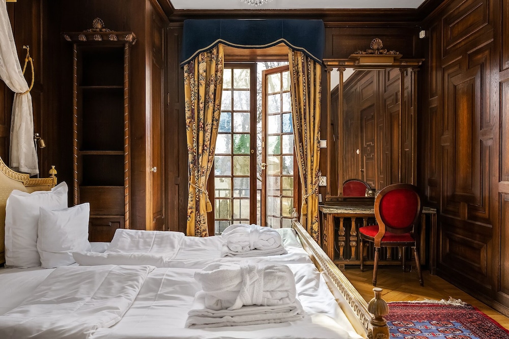 Haringe Slott 10/50