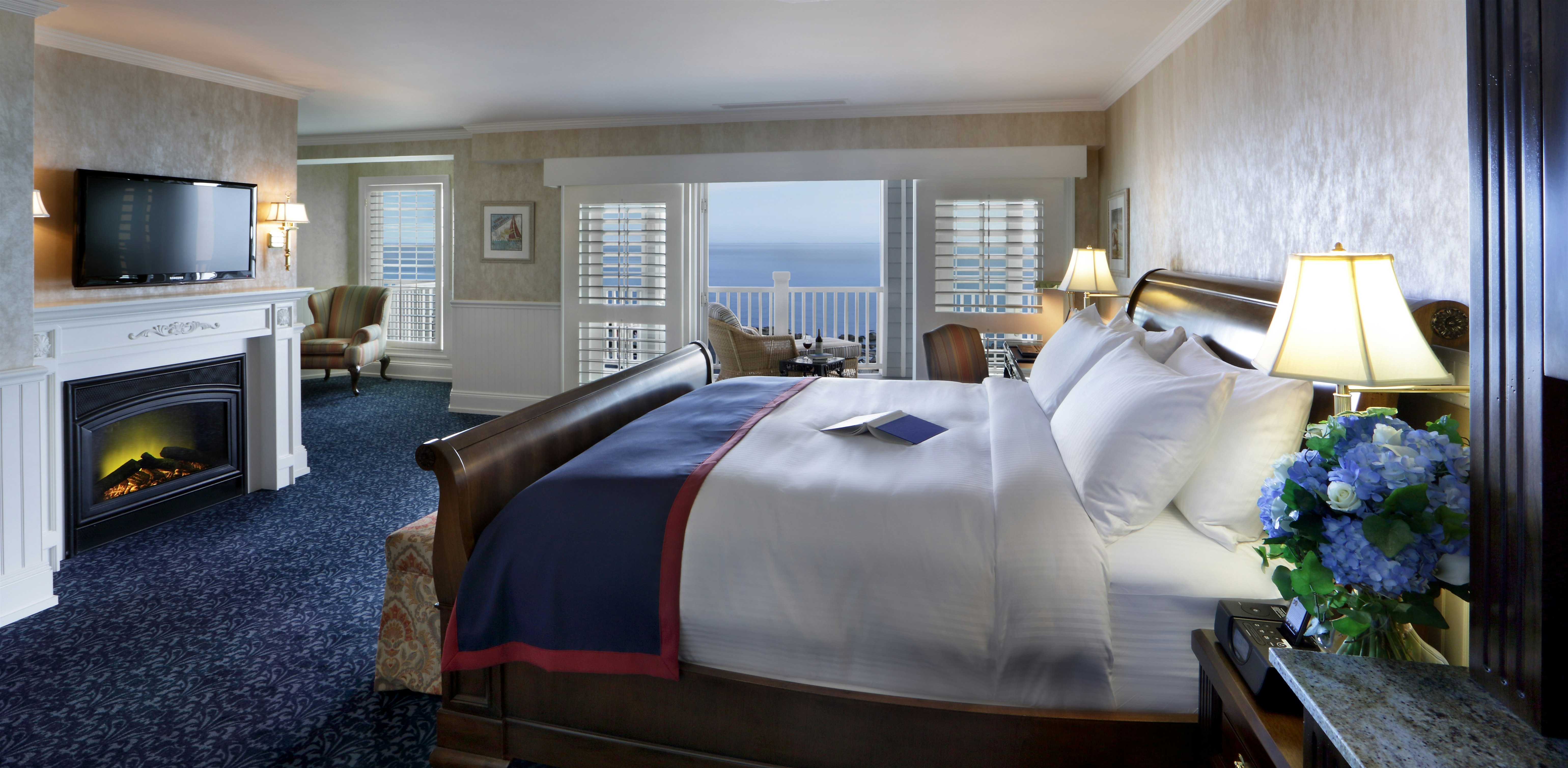 Room, King Bed, Water View