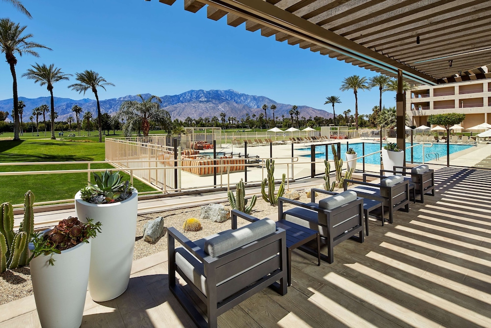Doubletree By Hilton Golf Resort Palm Springs 11/81