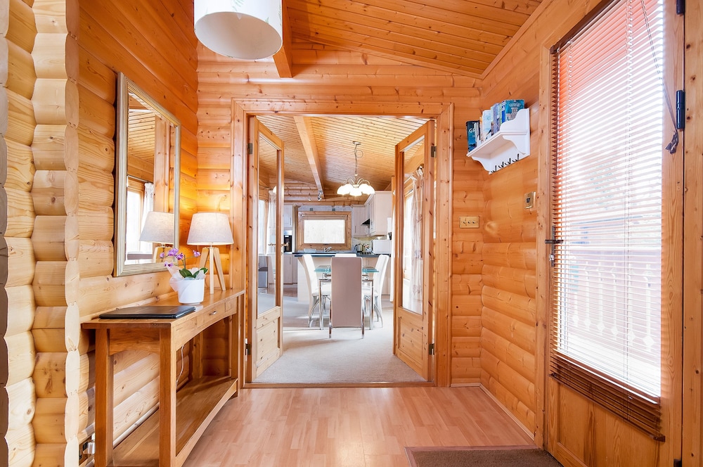 South Winchester Lodges 38/38