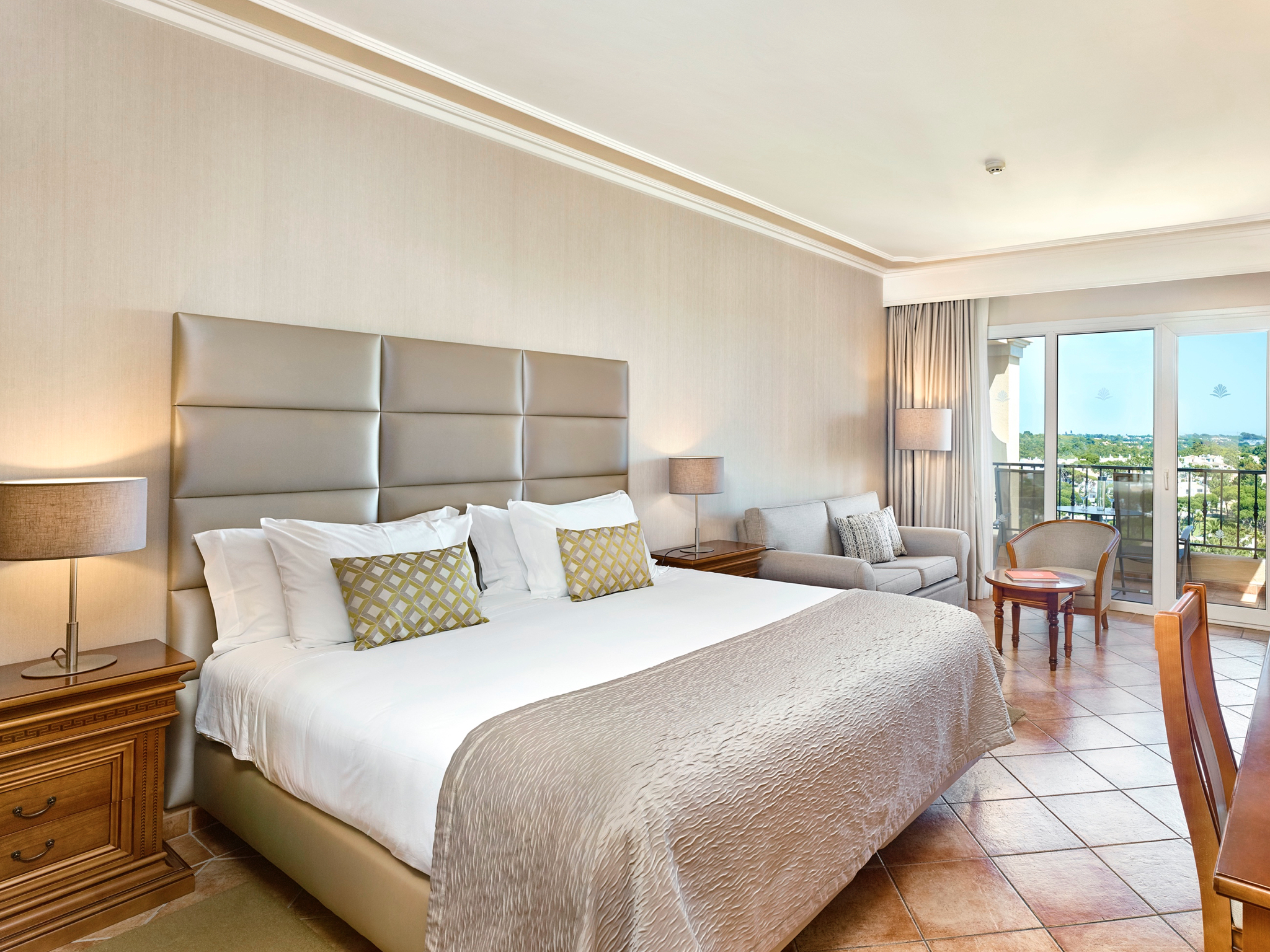 Premium, Double or Twin Bed