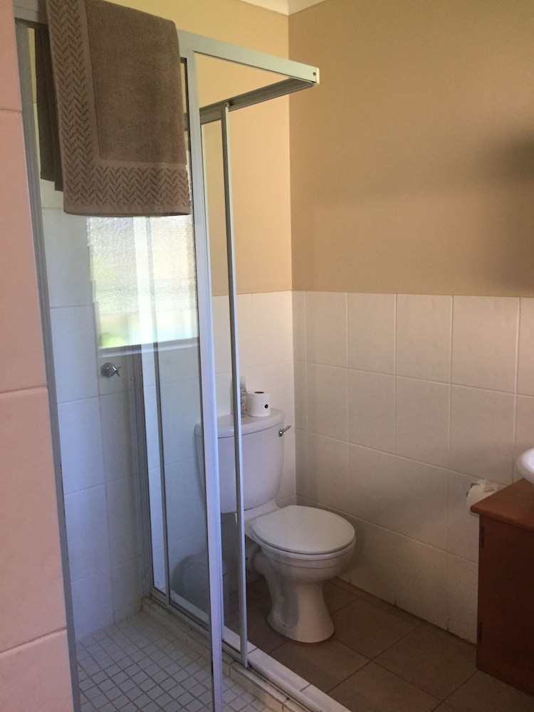 Buya Futhi Bed &amp; Breakfast 34/38