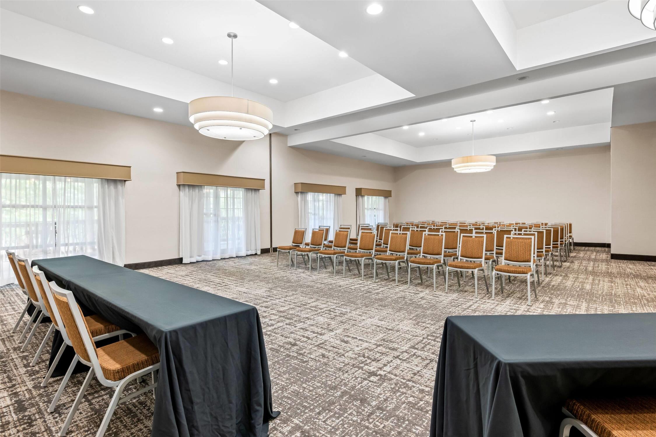 La Quinta Inn & Suites by Wyndham Boone University 53/63