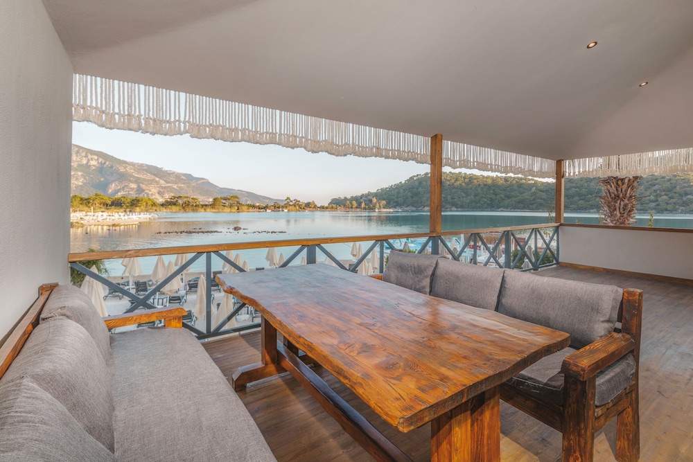 Beach 222 Oludeniz 32/50