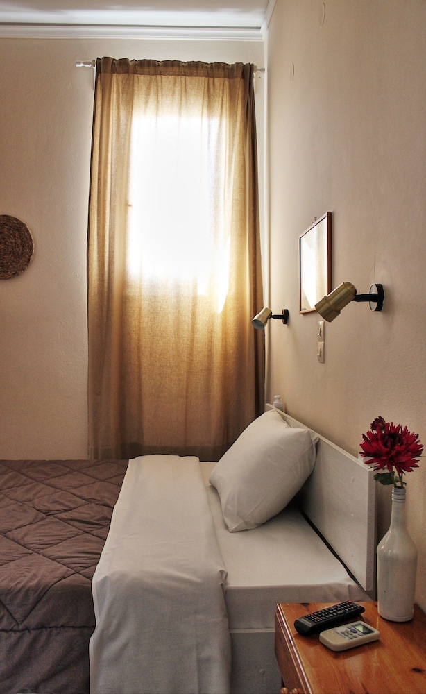 Aegina Hotel 51/73