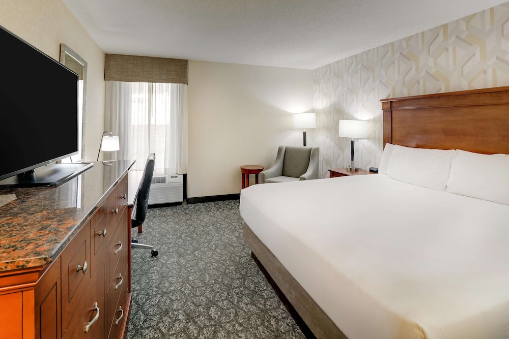 Drury Inn & Suites Marion 16/50