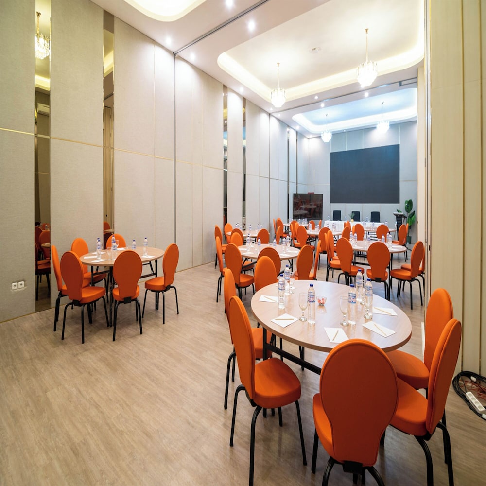 Yulia Hotel Managed by HIG 38/48