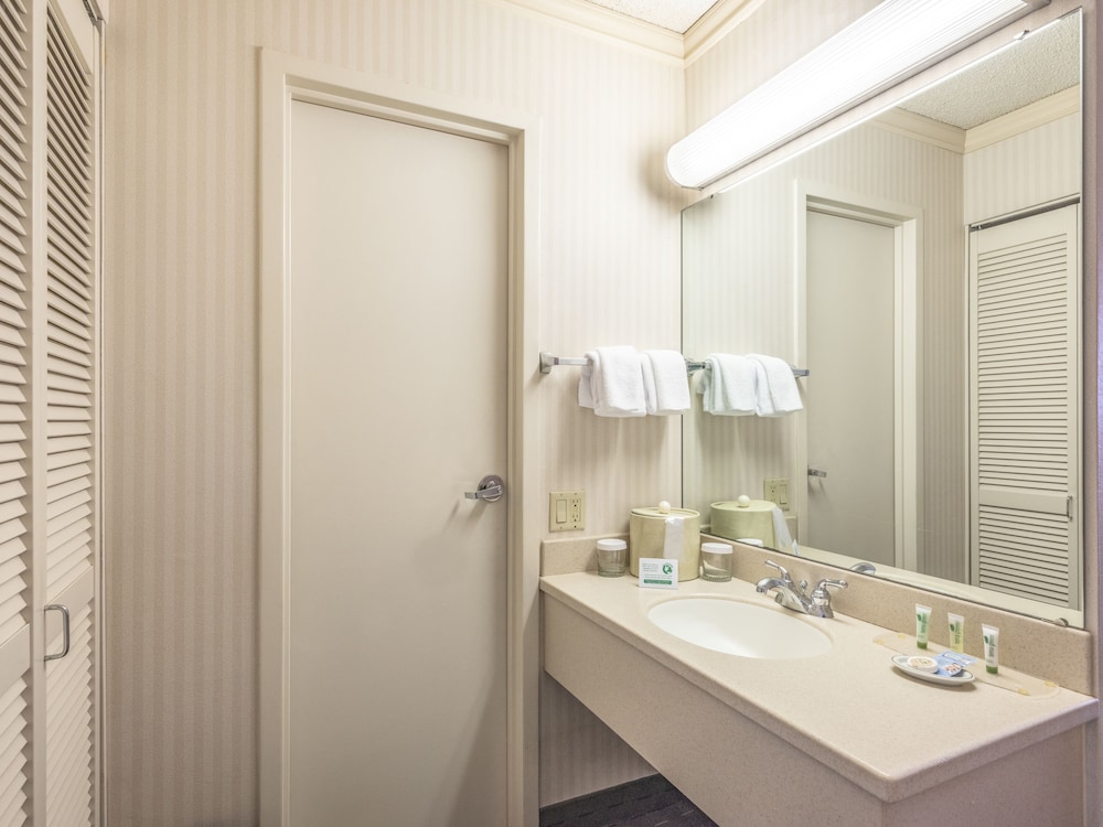 University Place Hotel Conference Center 15/51