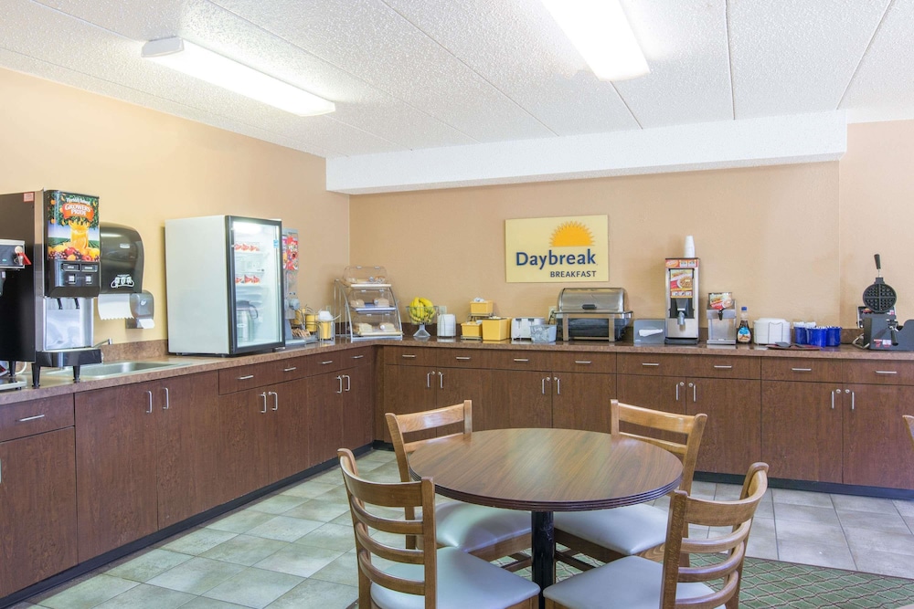 restaurant-cafeteria