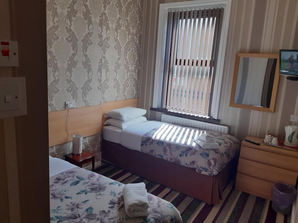 Wellington Hotel 29/50