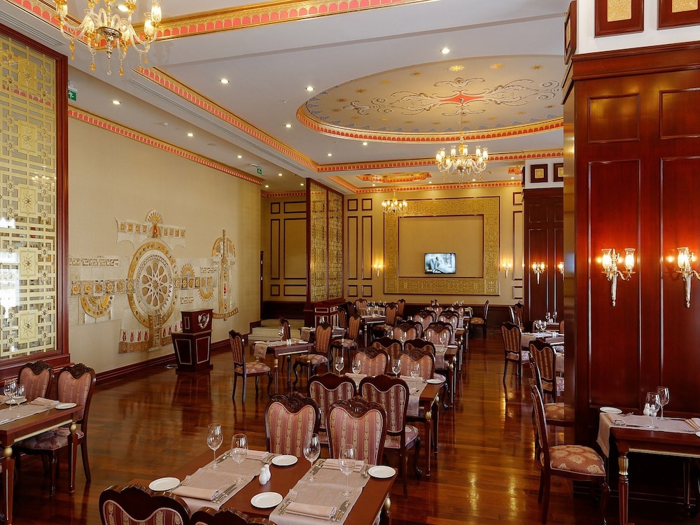 MEYRA PALACE 53/69