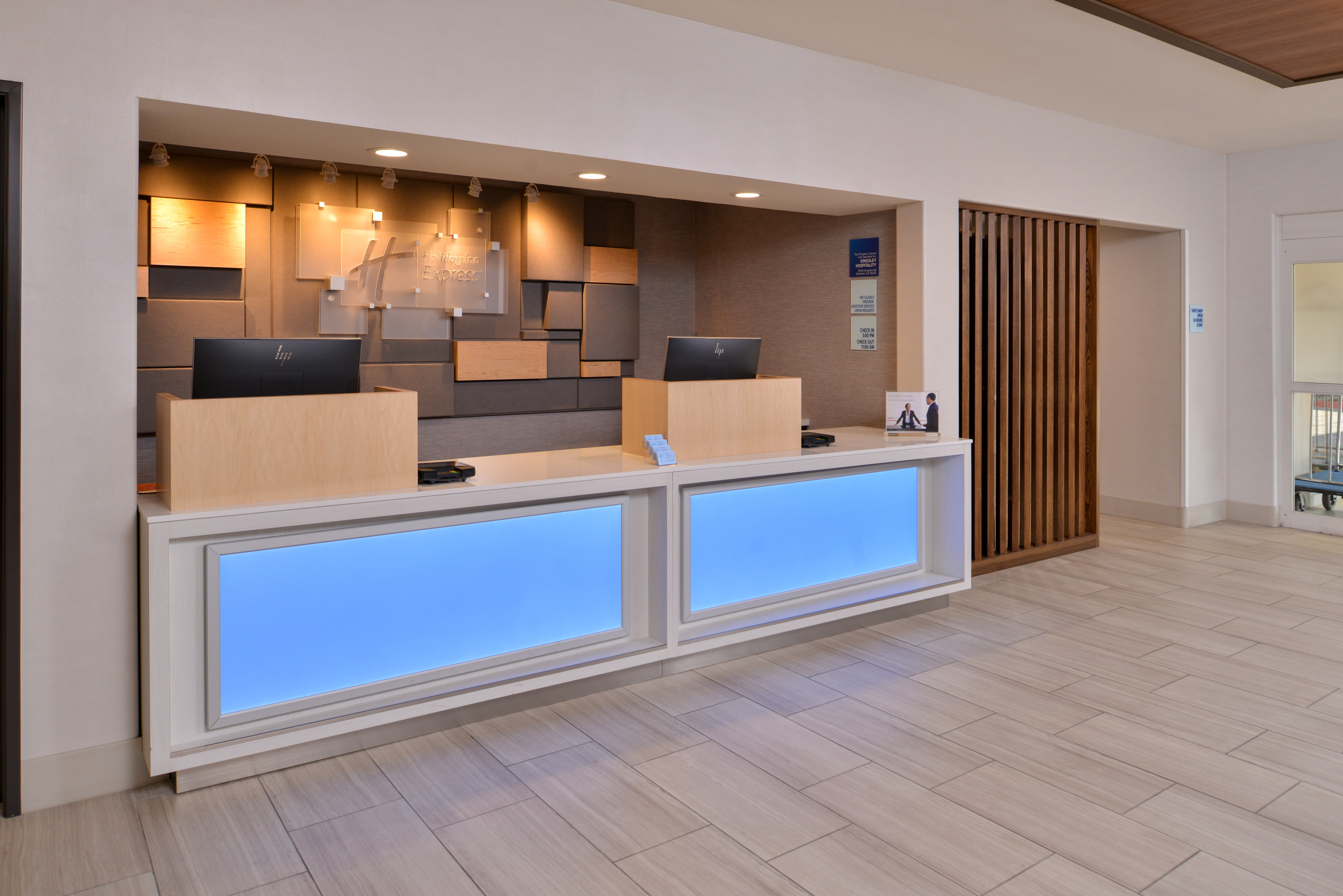Holiday Inn Express Stockton Southeast 14/61