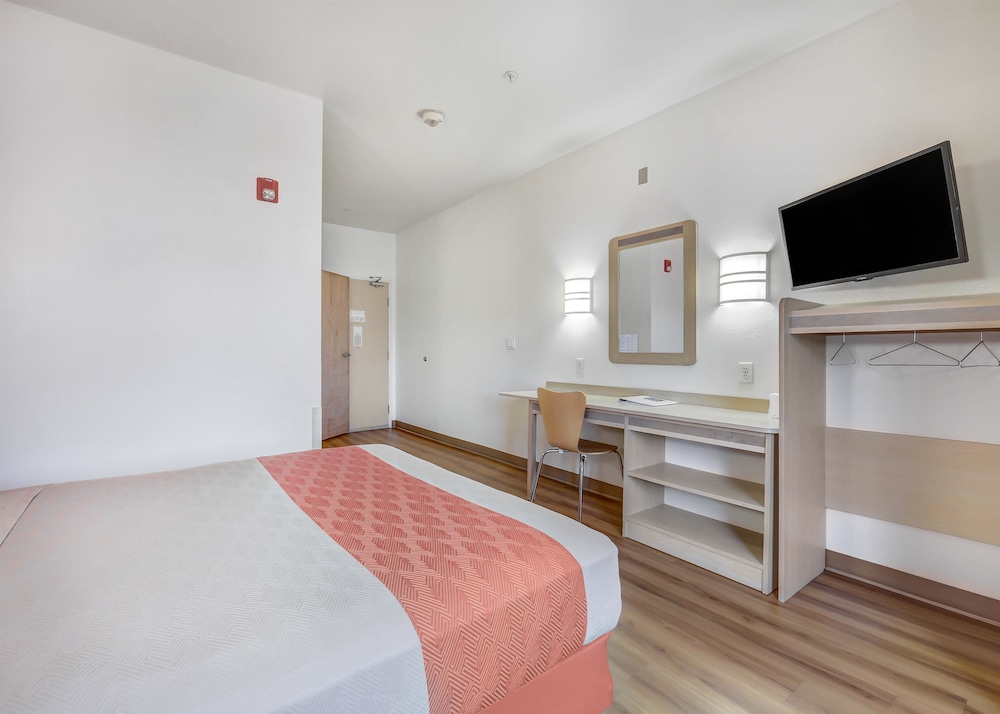 Motel6 Roseburg, OR - I-5 29/44