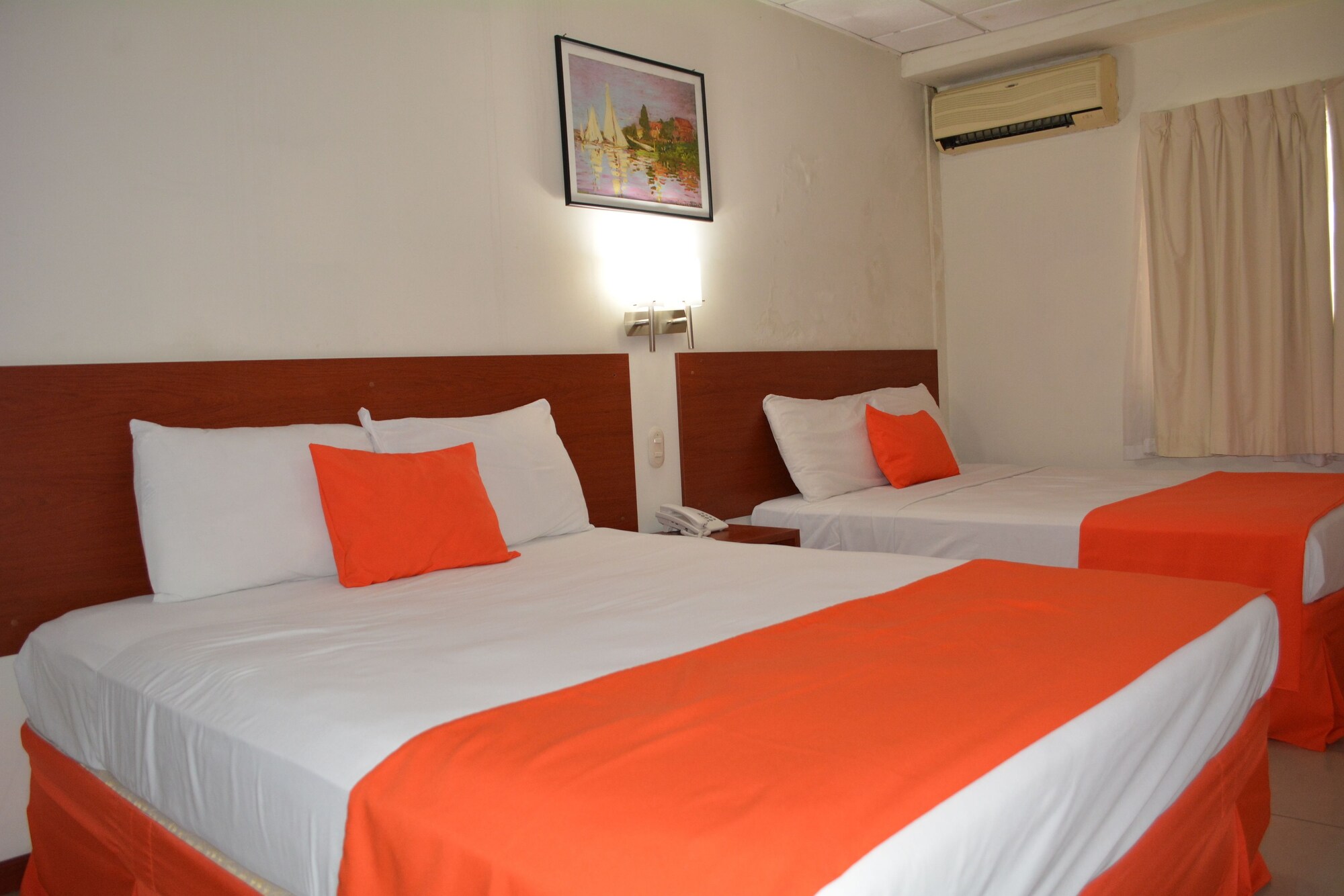 CLASSIC, TRIPLE, MULTIPLE BEDS