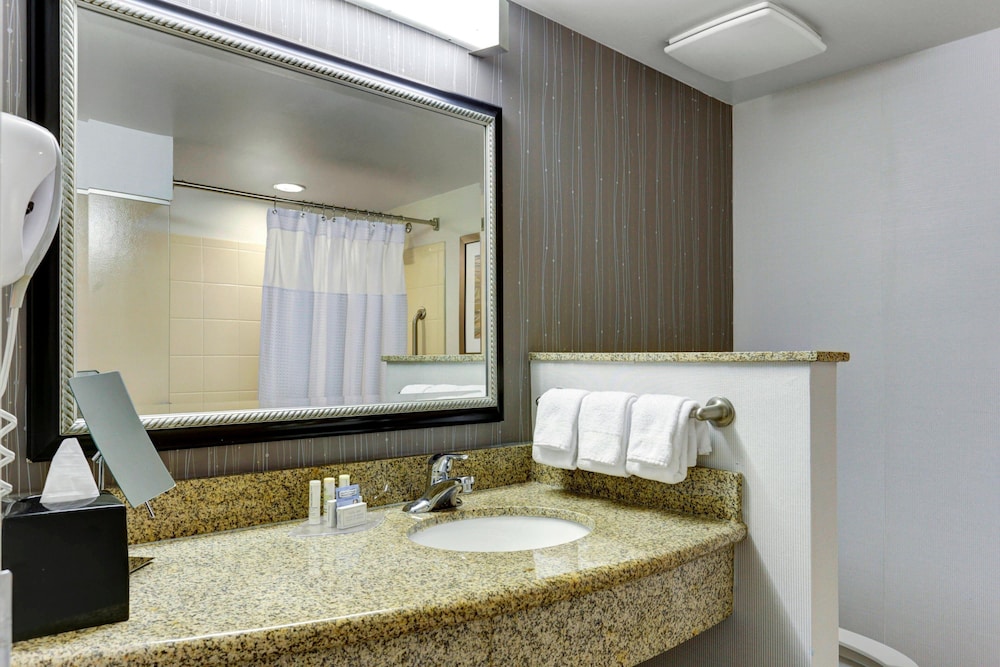 Courtyard by Marriott Anniston Oxford 14/47