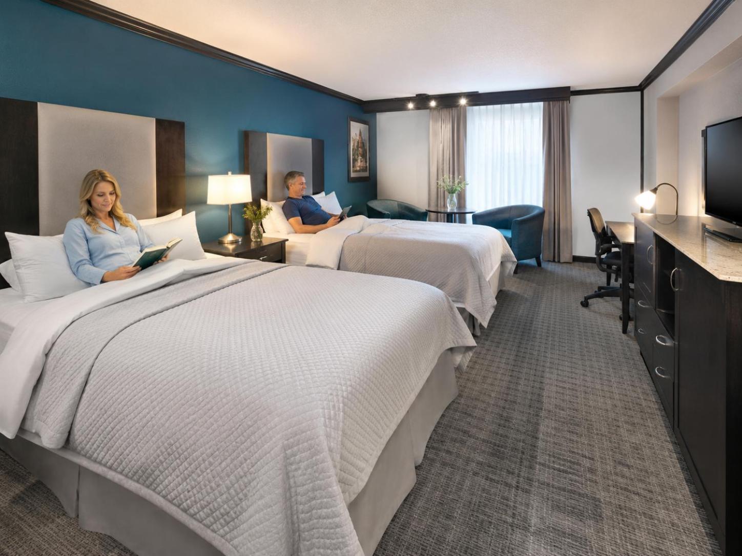OKC Hotel Suites, Event Center, indoor Pool and Arcade, 5 Min from Downtown & Fairgrounds 11/45