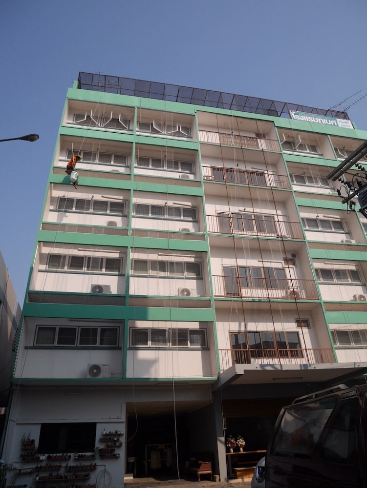 Pakchong Phubade Hotel 3/57