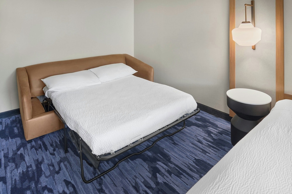 Fairfield Inn Suites By Marriott Detroit Farmington Hills 13/49