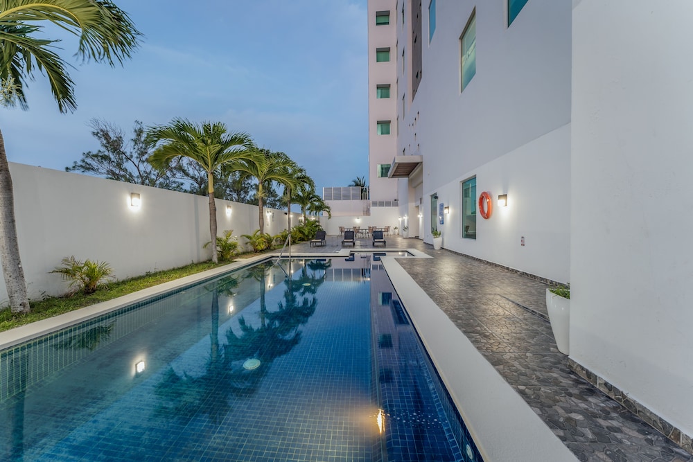 La Venta Inn Ciudad Del Carmen 26/50