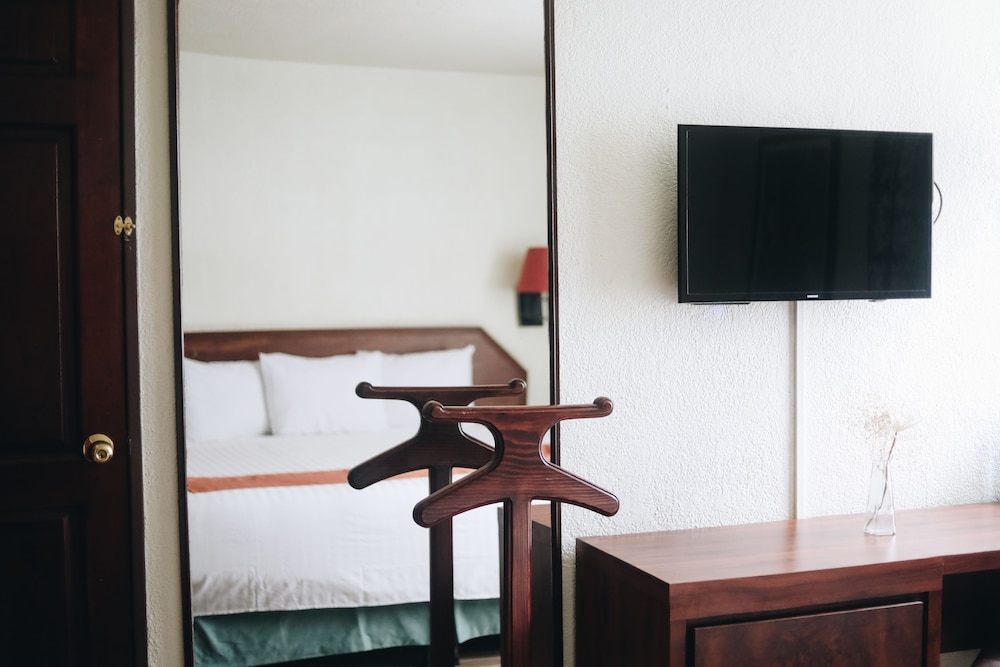 Hotel La Joya 48/62