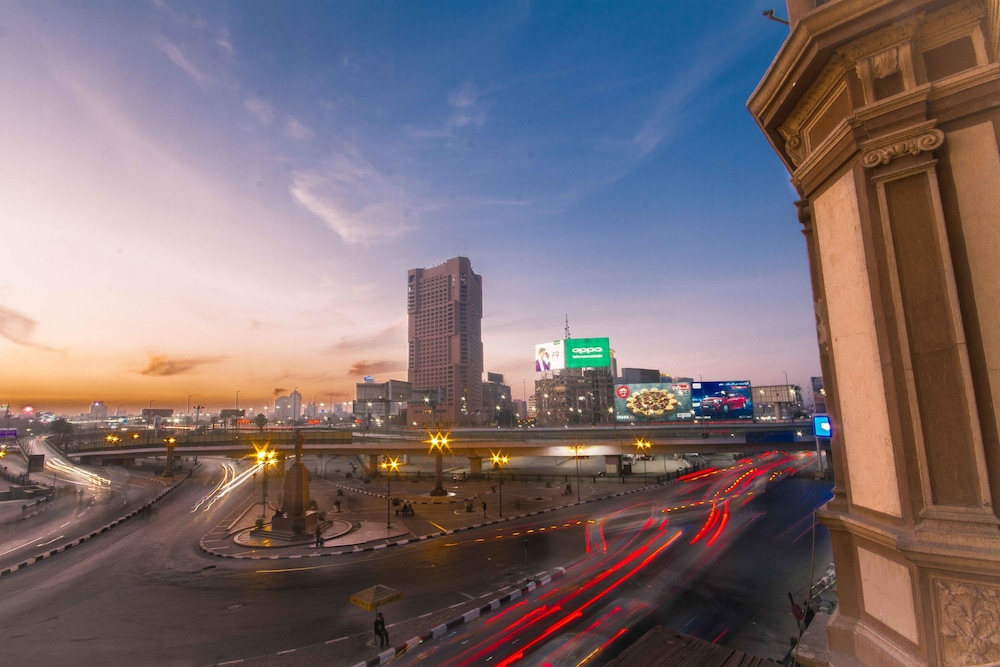 Tahrir Plaza Suites 53/57