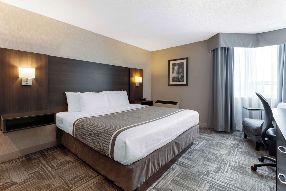 Tower, Standard, King Bed