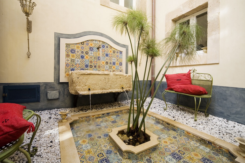 ALGILÀ ORTIGIA CHARME HOTEL 47/74