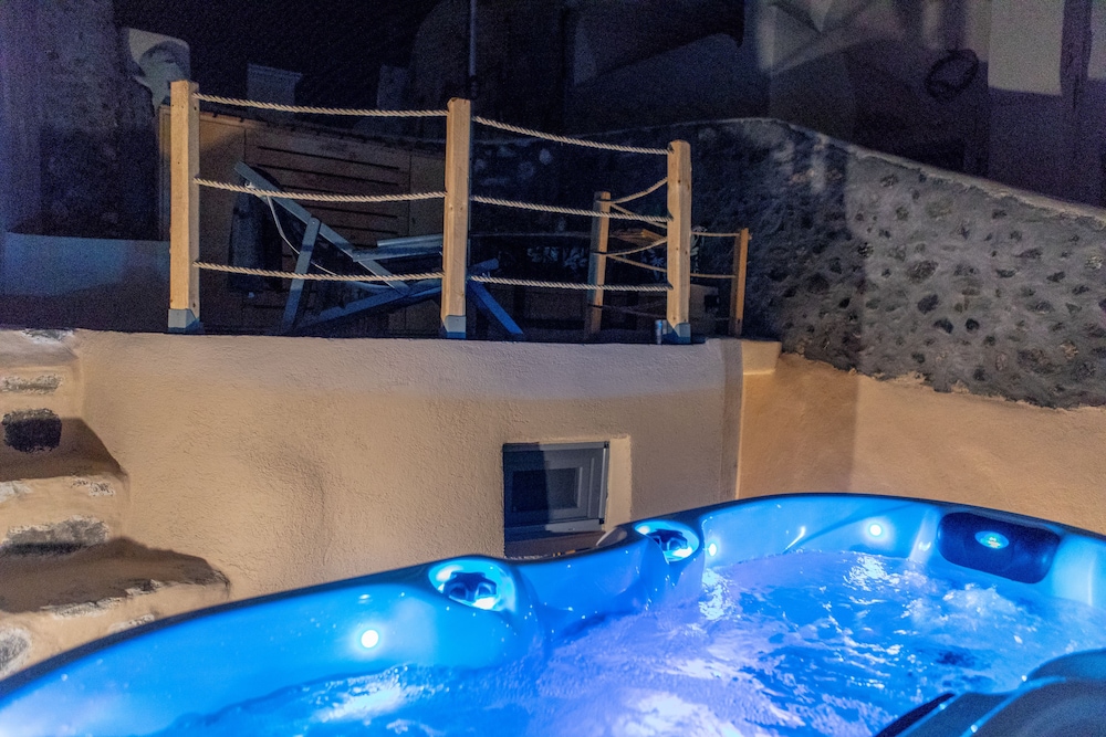 Nalas Cave Suite - Adults Only 26/50