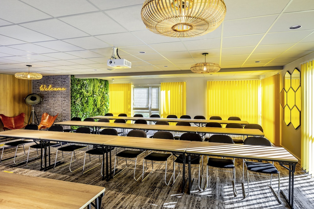 Mercure Lyon Est Chaponnay 63/71