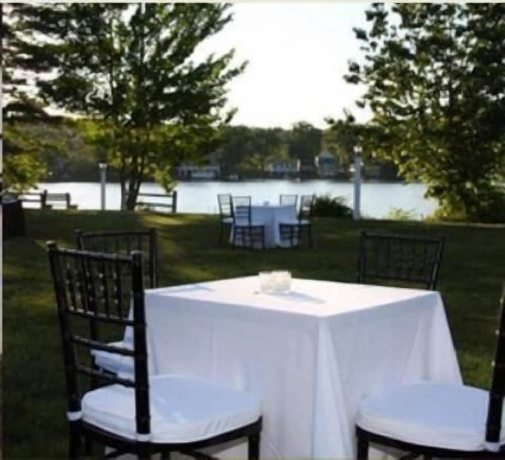 Sturbridge Host Hotel 45/71