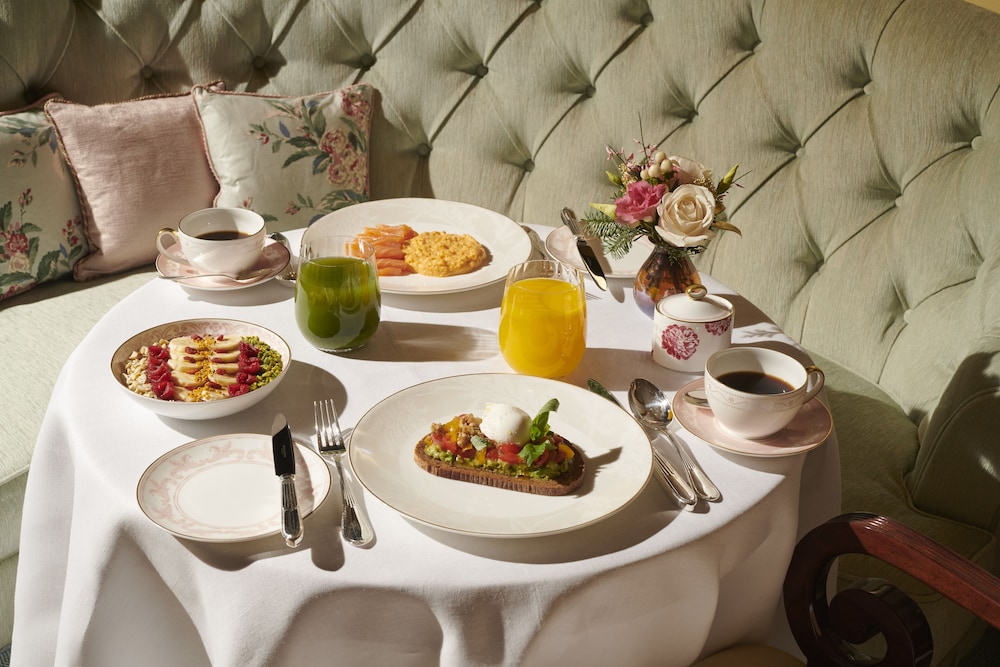 The Dorchester Hotel 37/48
