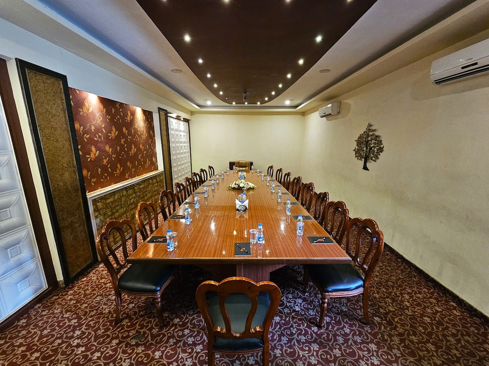 Sathyam Grand Resort Sriperumbudur 27/50