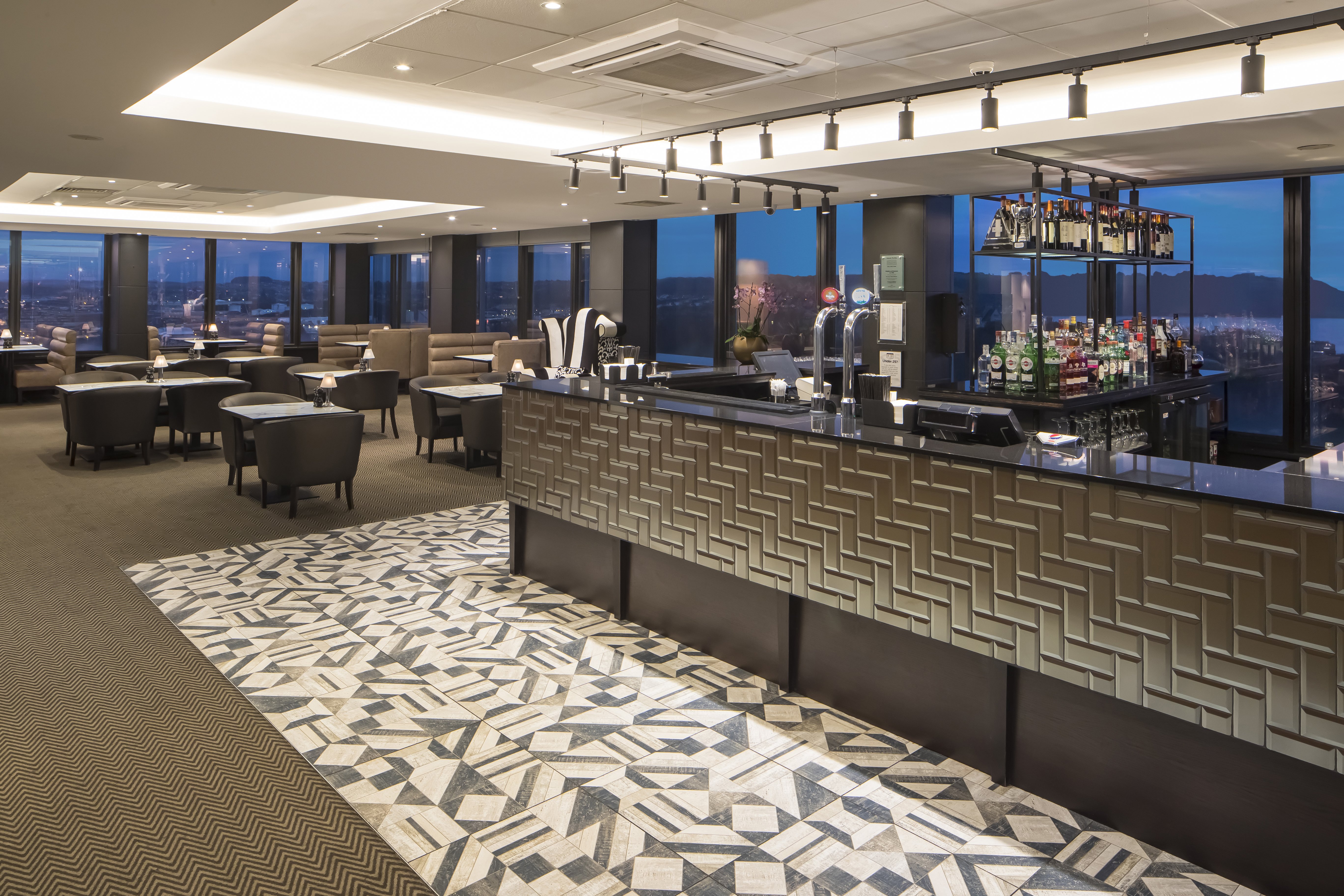 Crowne Plaza Plymouth, an IHG Hotel 9/70