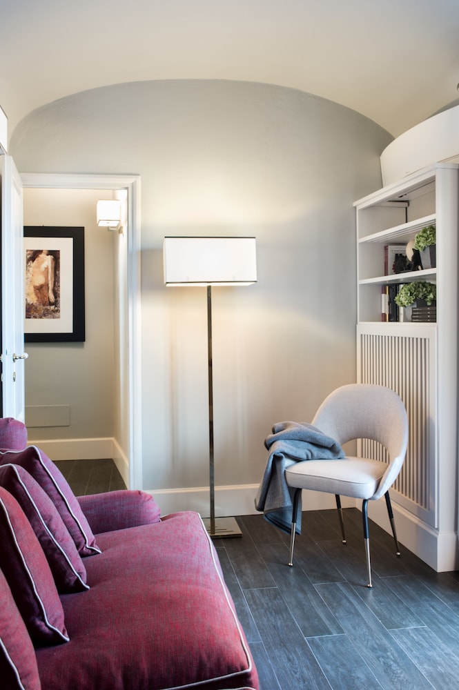 Tornabuoni Suites Collection 25/50
