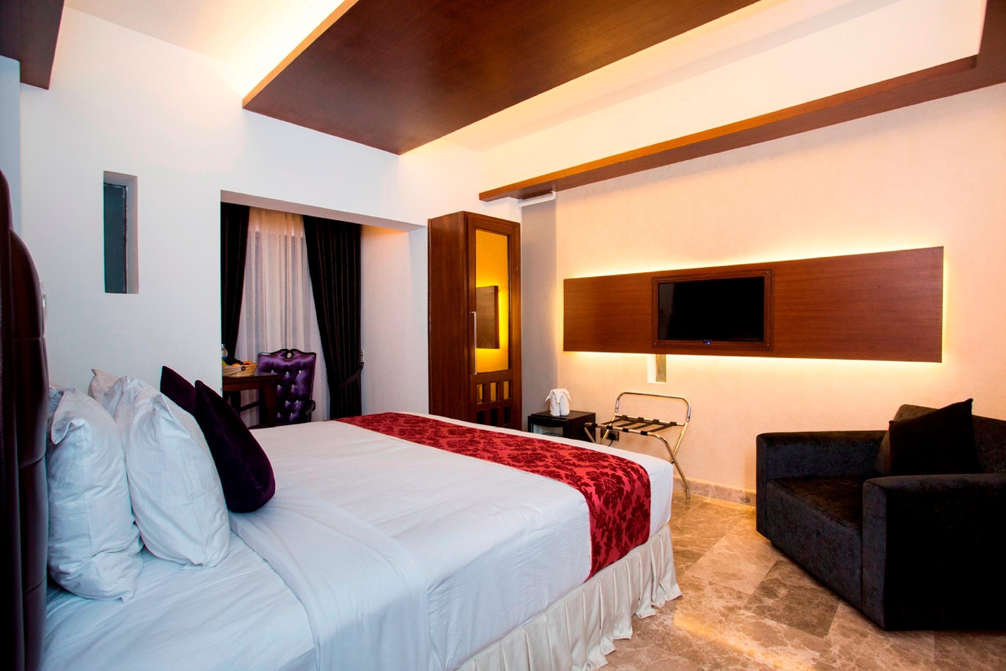 Monsoon Inn 15/29