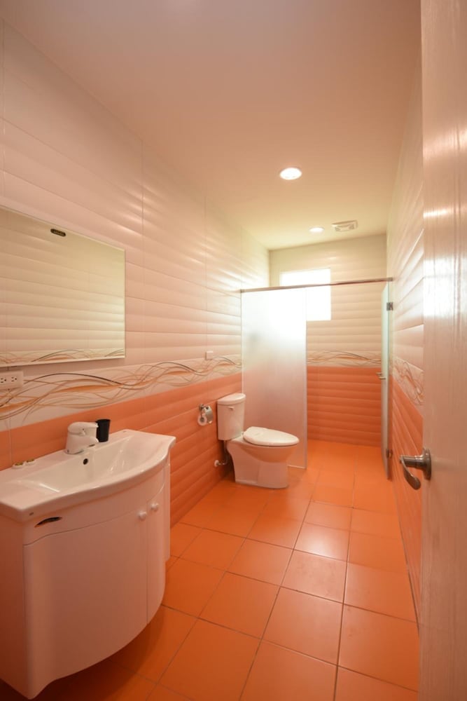 Chuan Cheng Castle Hotel 44/44