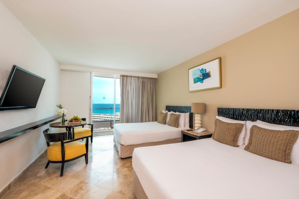 Krystal Grand Cancun All Inclusive 10/50
