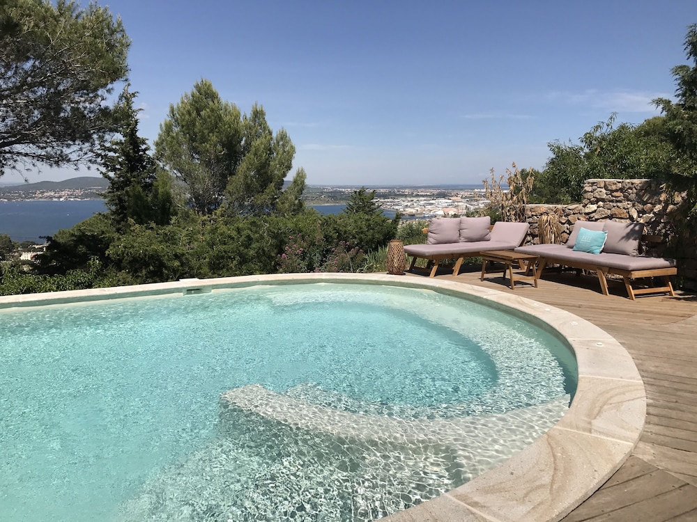 La Singulière 27/50