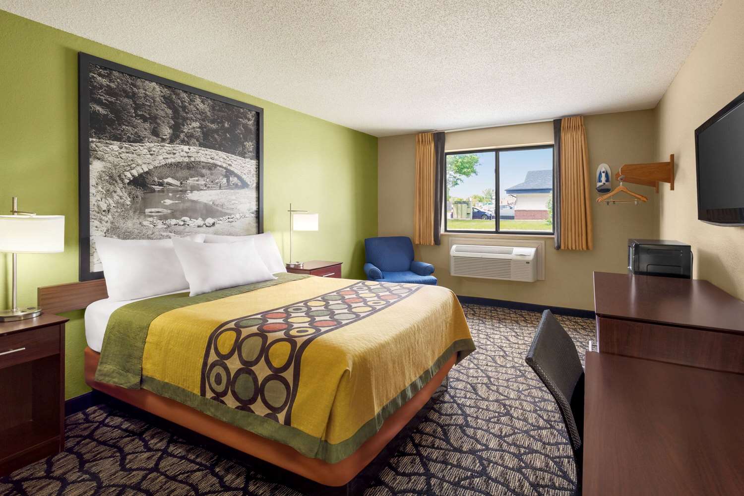 Super 8 By Wyndham Ankeny/Des Moines Area 8/21