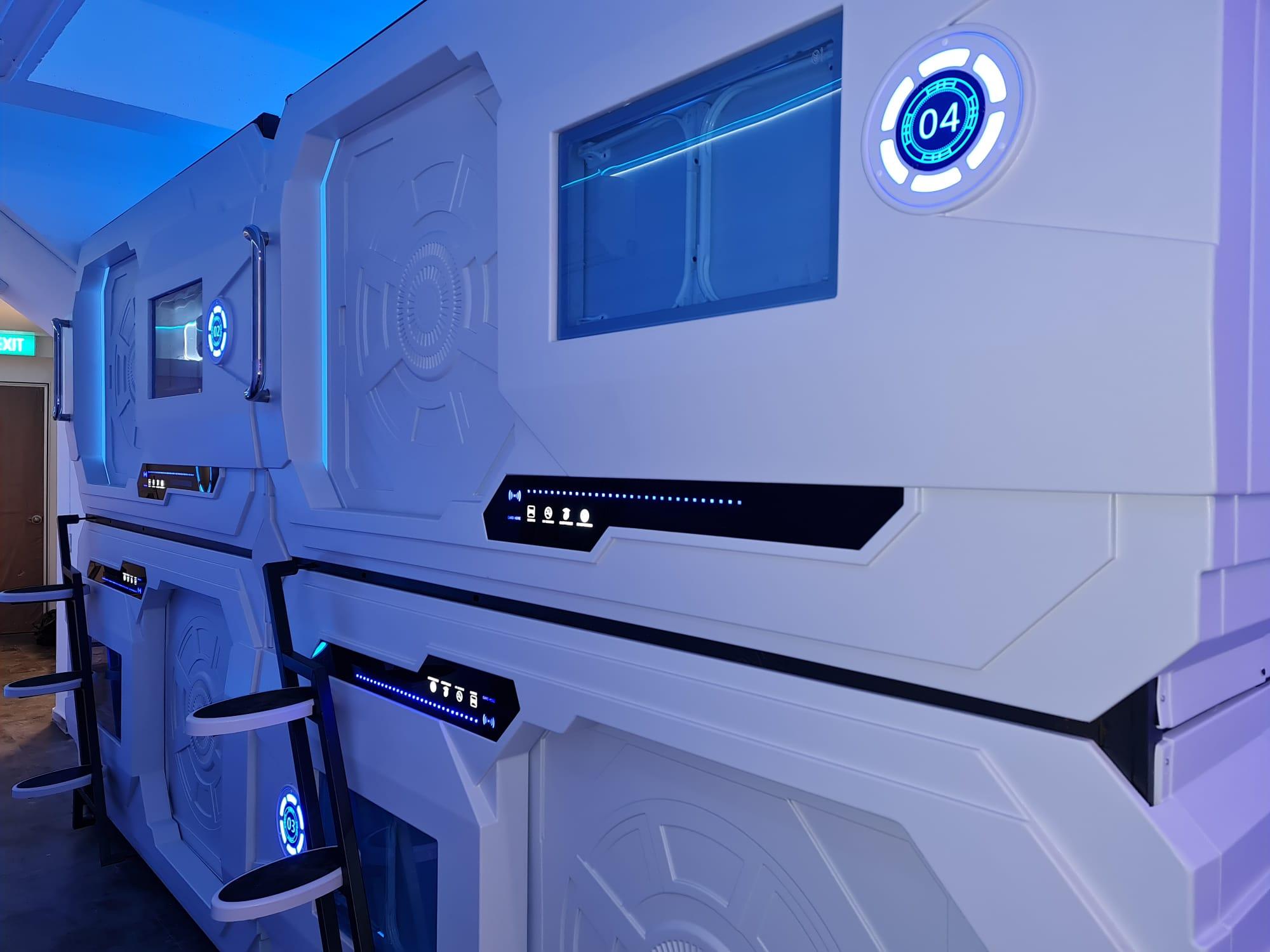 Capsule, Double Bed