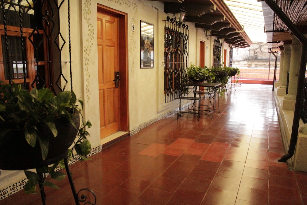 Anua Hotel 3/35