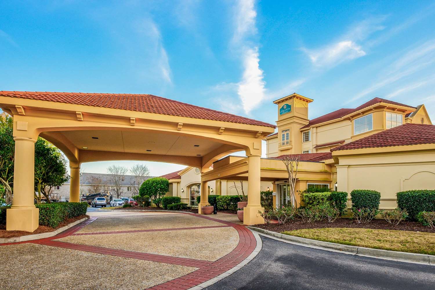 La Quinta Inn & Suites by Wyndham Myrtle Beach Broadway Area 47/54