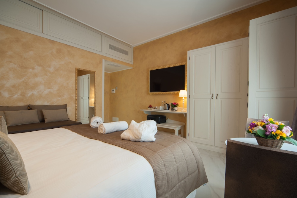 Maison Tritone 23/77