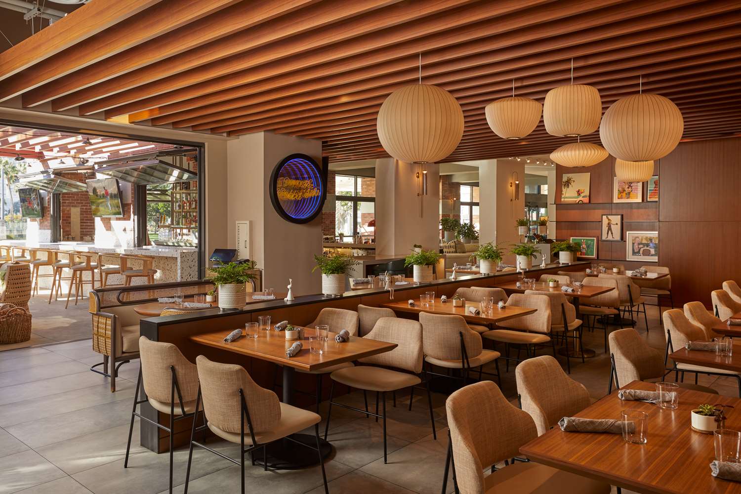 restaurant cafeteria