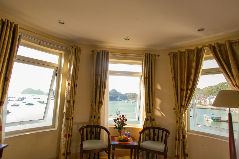 Hung Long Harbour Hotel 34/58