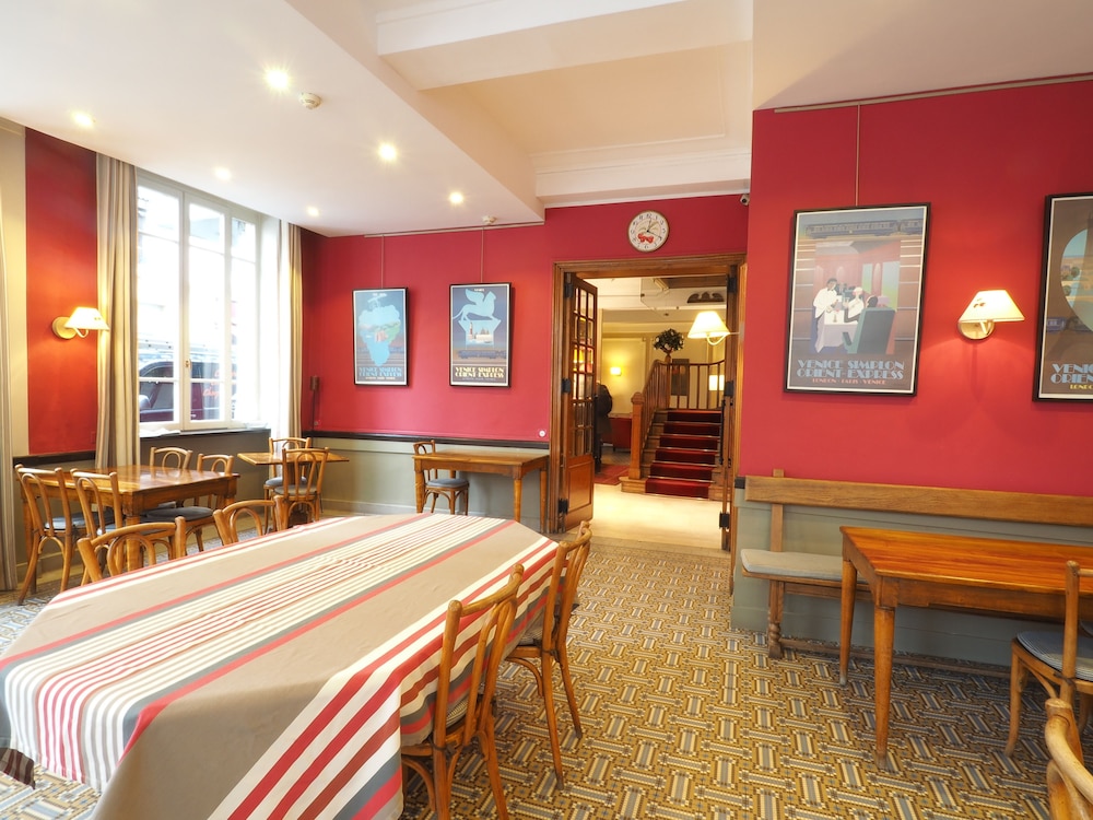 HOTEL DU SIMPLON 2/50