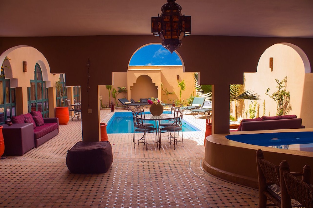 Riad Anma 48/50