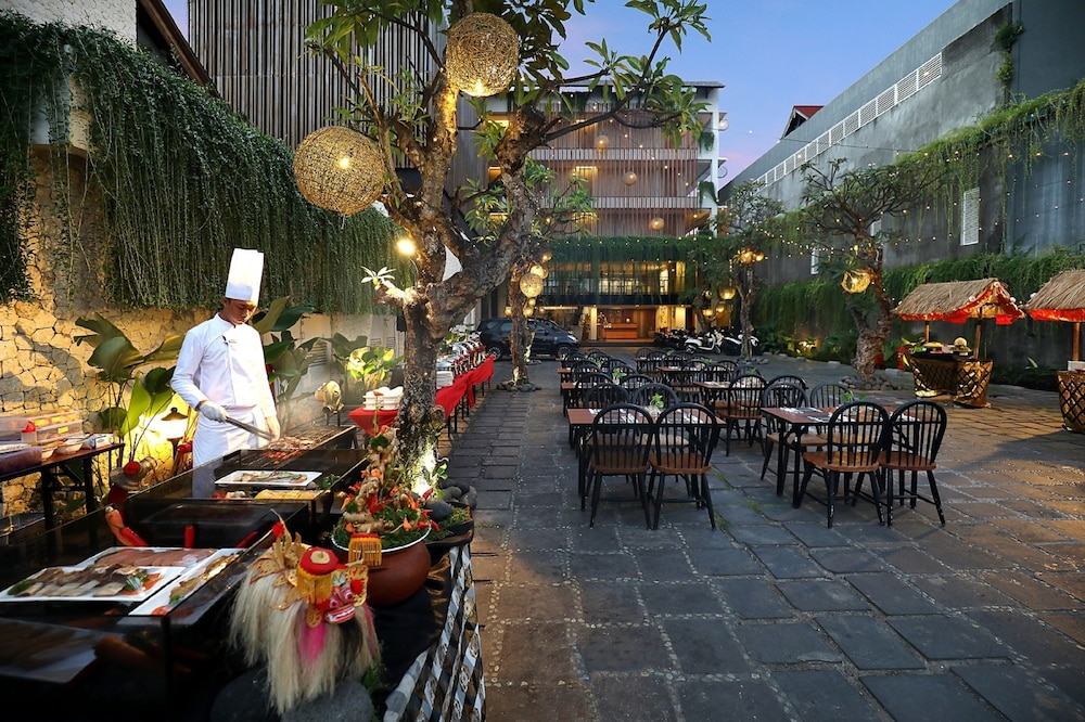 Hotel Neo Kuta Legian 44/50