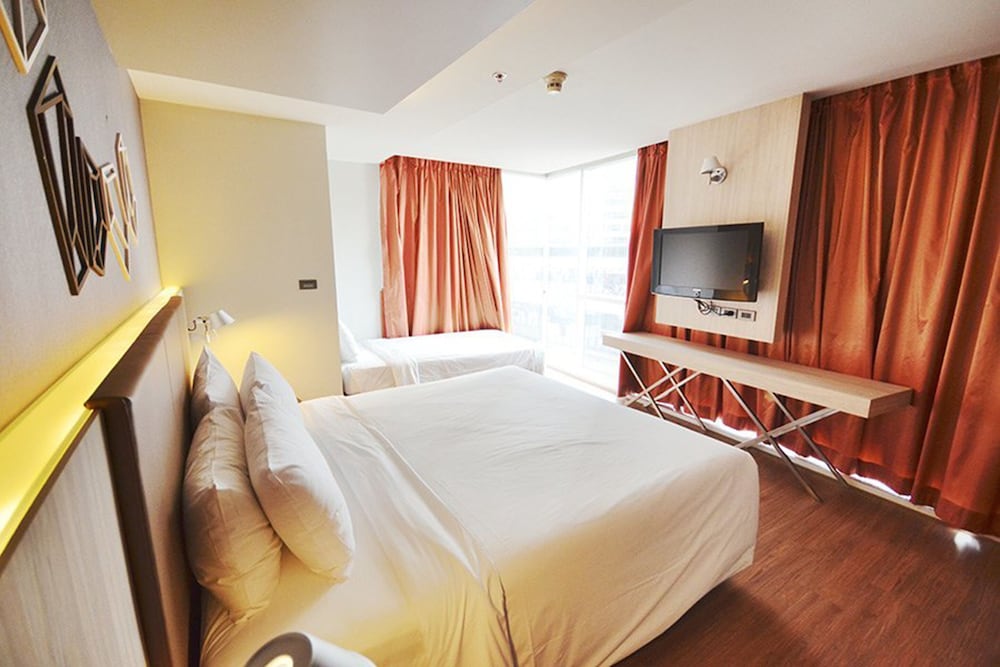 The Heritage Bangkok Hotel 11/51